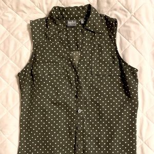 SOHO Sleeveless Button Up Sz Extra Small